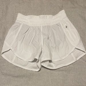 Lululemon shorts- never worn
